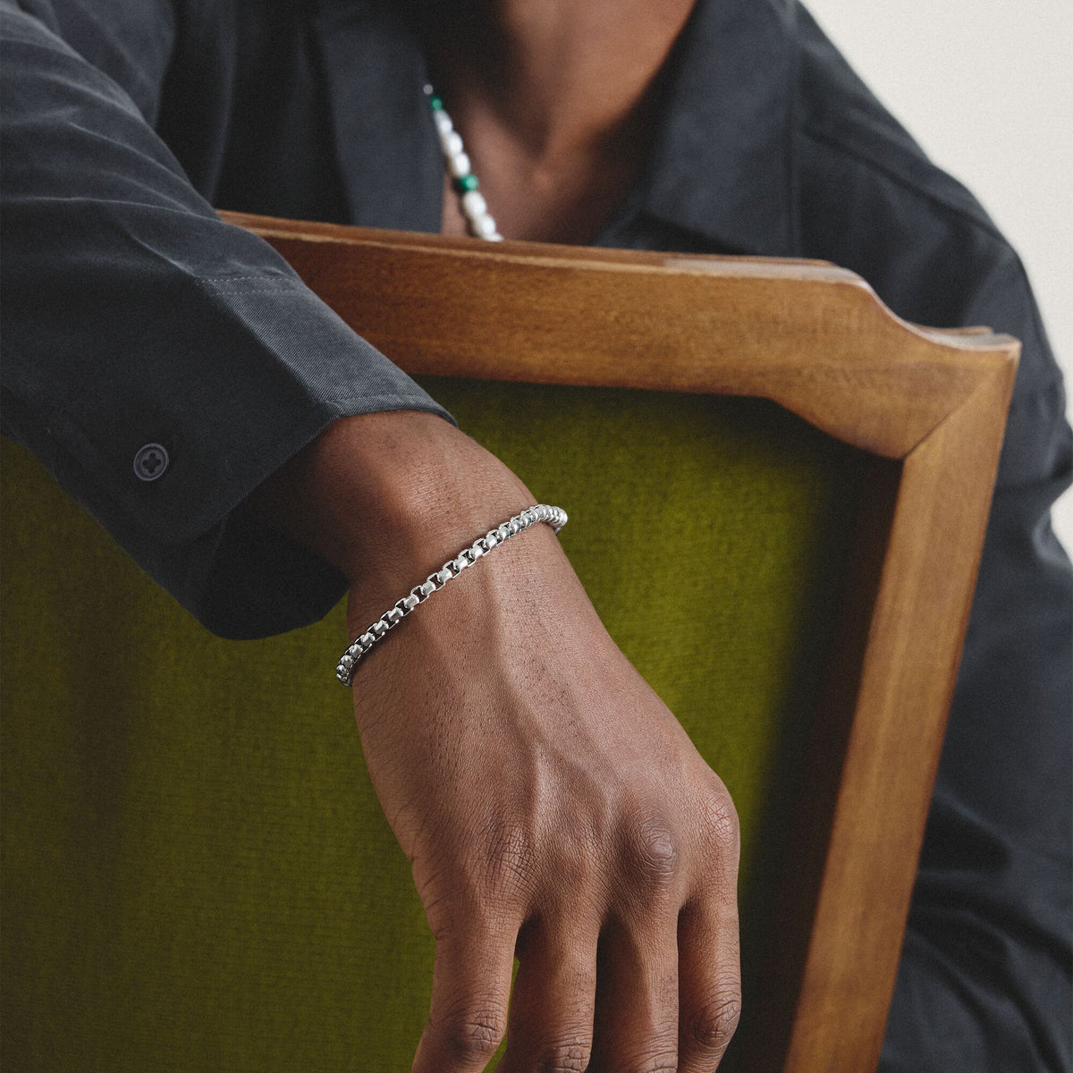 Thomas Sabo Stainless Steel Box Chain Bracelet 4mm TA2250S-16 view 4