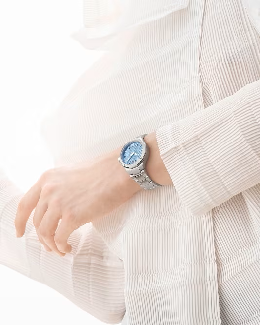 Baume Mercier Riviera Womens Steel Watch Blue Wave Dial 33mm