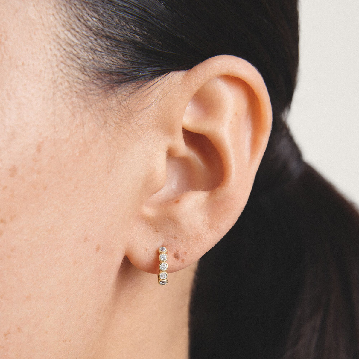 Thomas Sabo Hoop earrings with zirconia TCR777MY TCR777MY view 2
