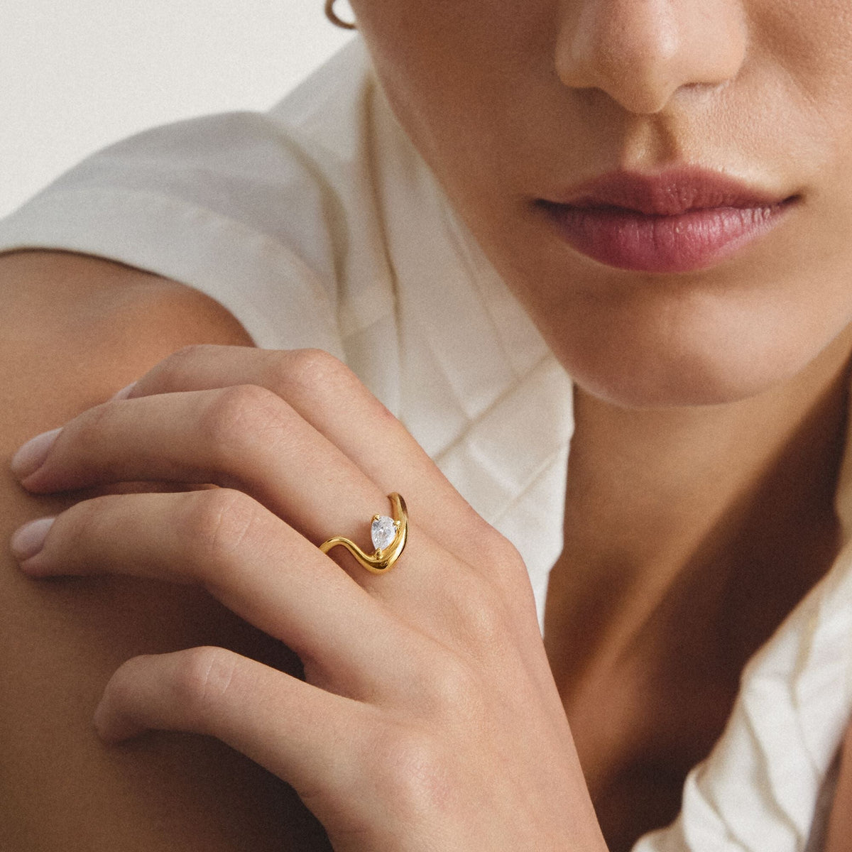 Thomas Sabo Ring with zirconia in teardrop shape TR2543MY50