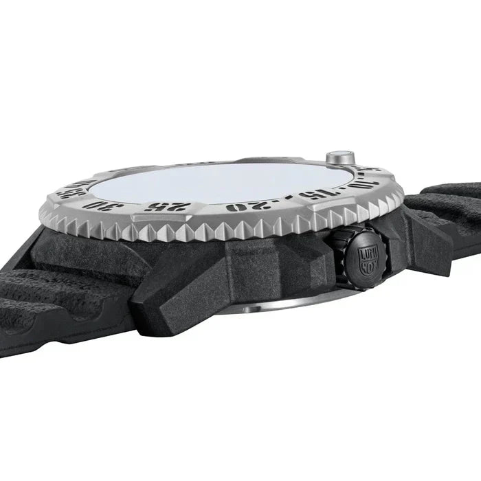 Luminox MIL-SPEC Inspired 46mm Military Watch / Diver's Watch XL.3351.2