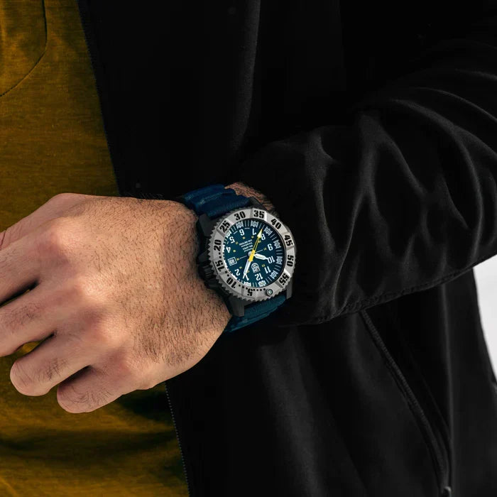 Luminox MIL-SPEC Inspired 46mm Military Watch / Diver's Watch XL.3355.2
