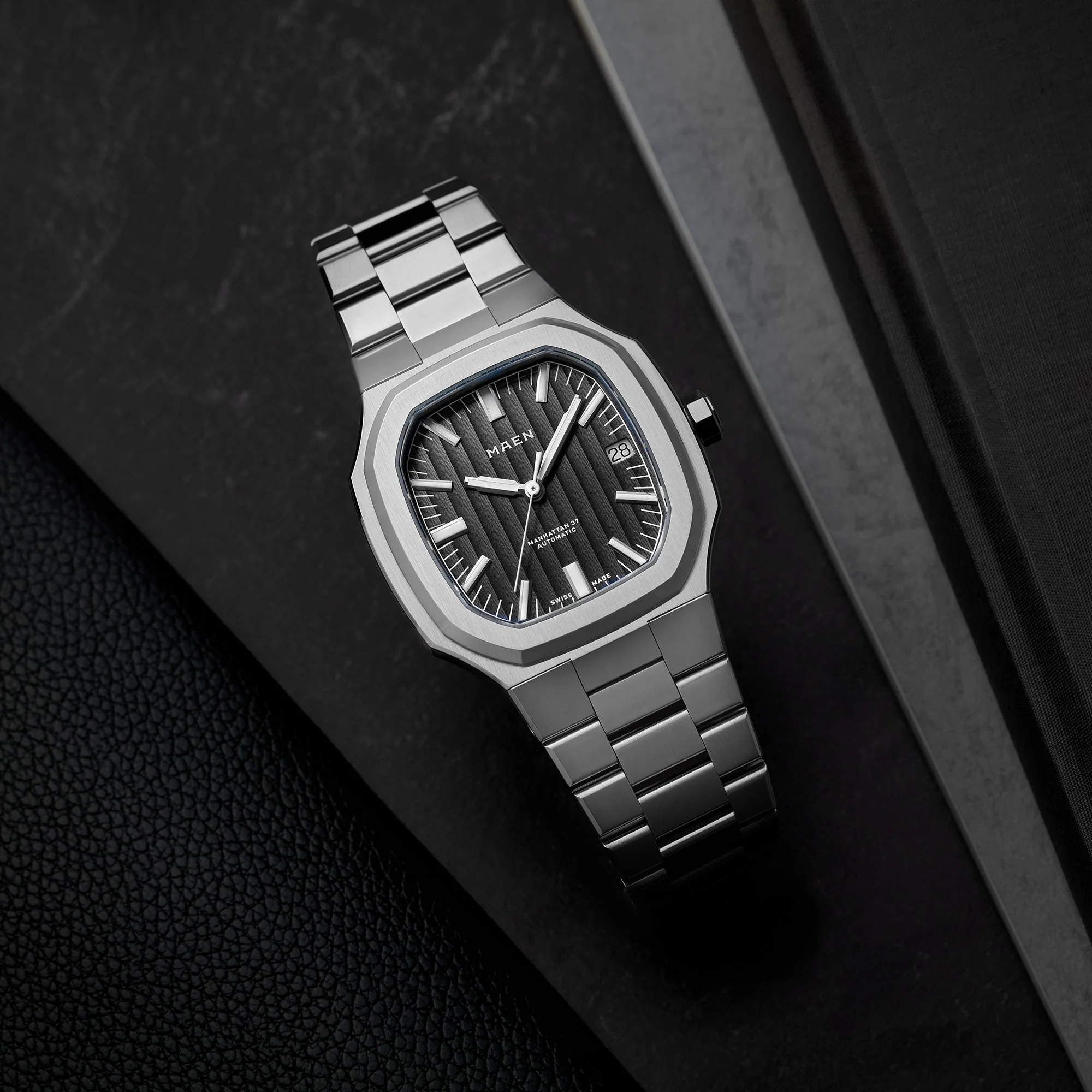 MAEN Manhattan 37 Black Dial Date Display Automatic Watch M2.1.7