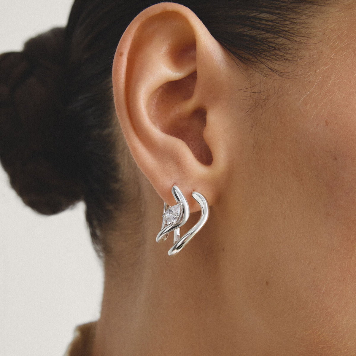 Thomas Sabo Hoop earrings with zirconia in teardrop shape TCR763