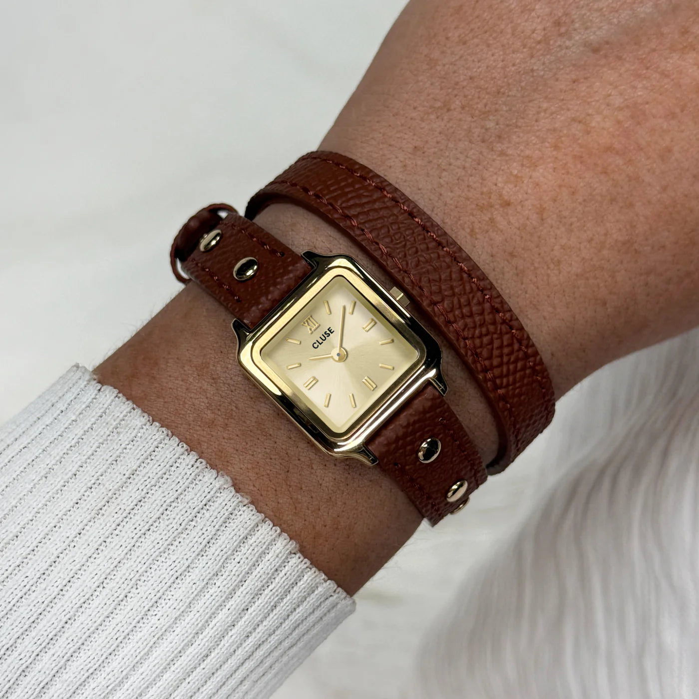 CLUSE Gracieuse Mini Double Leather Nutshell Band Studs Gold Women's Watch CW15507