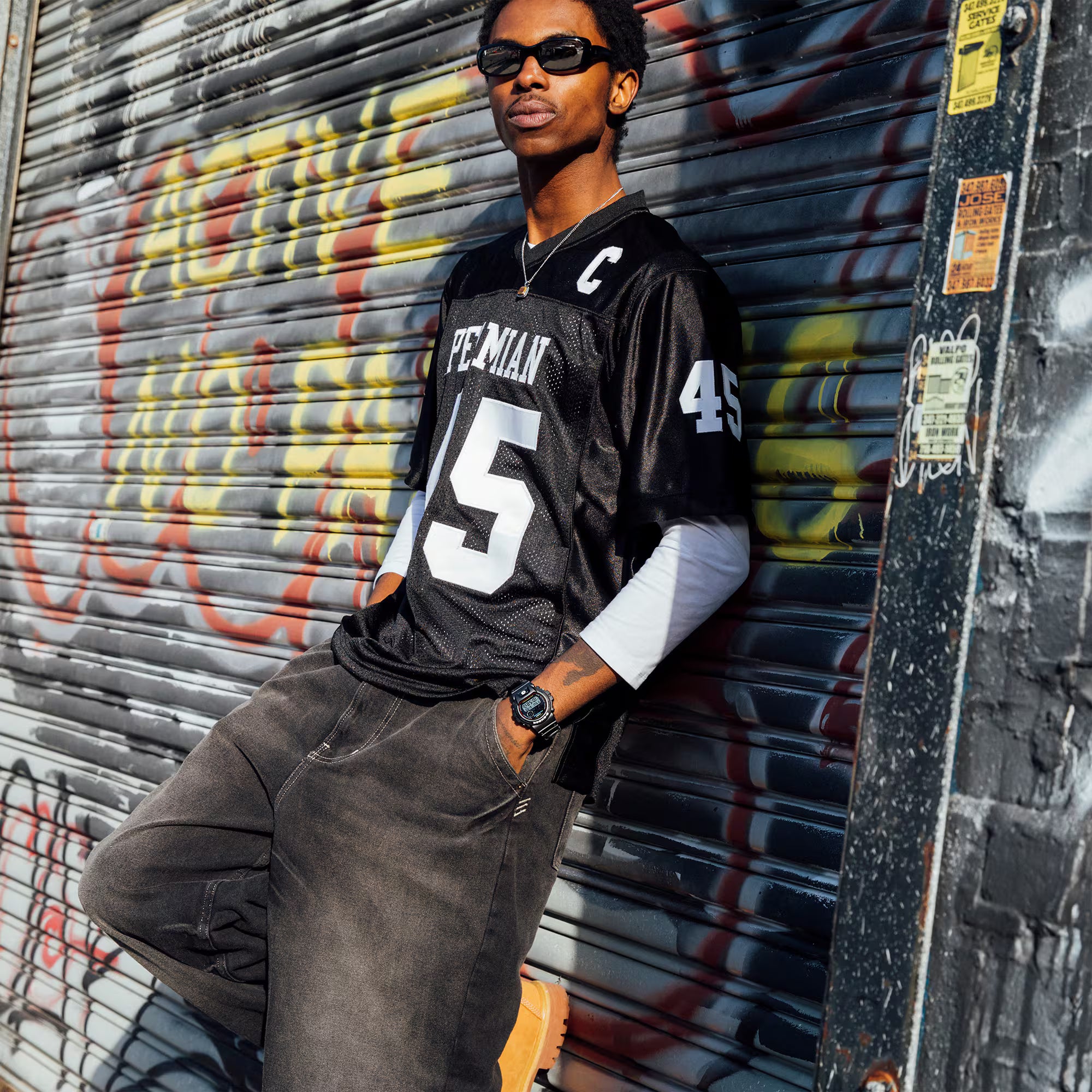 G-Shock Digital Black Dial and Resin Band Watch DW6900RL-1D