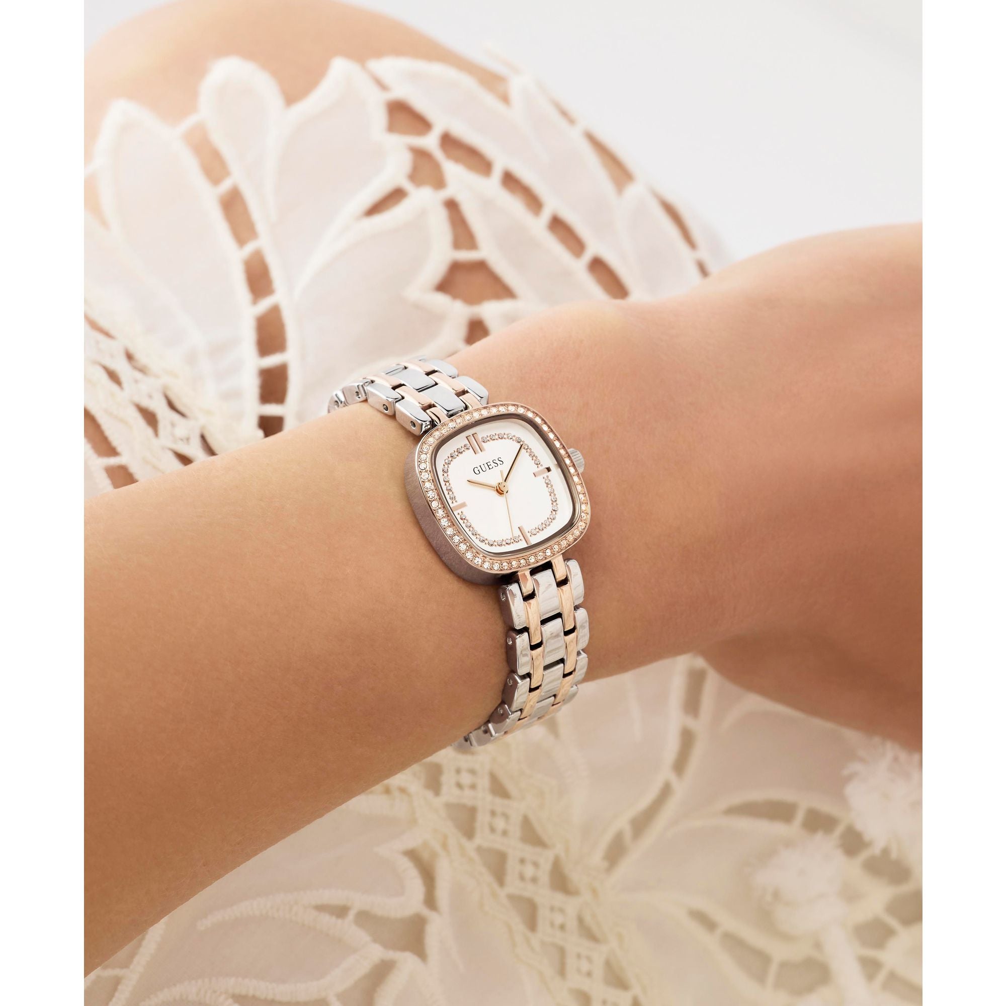 Guess GW1018L5 Watch - Box