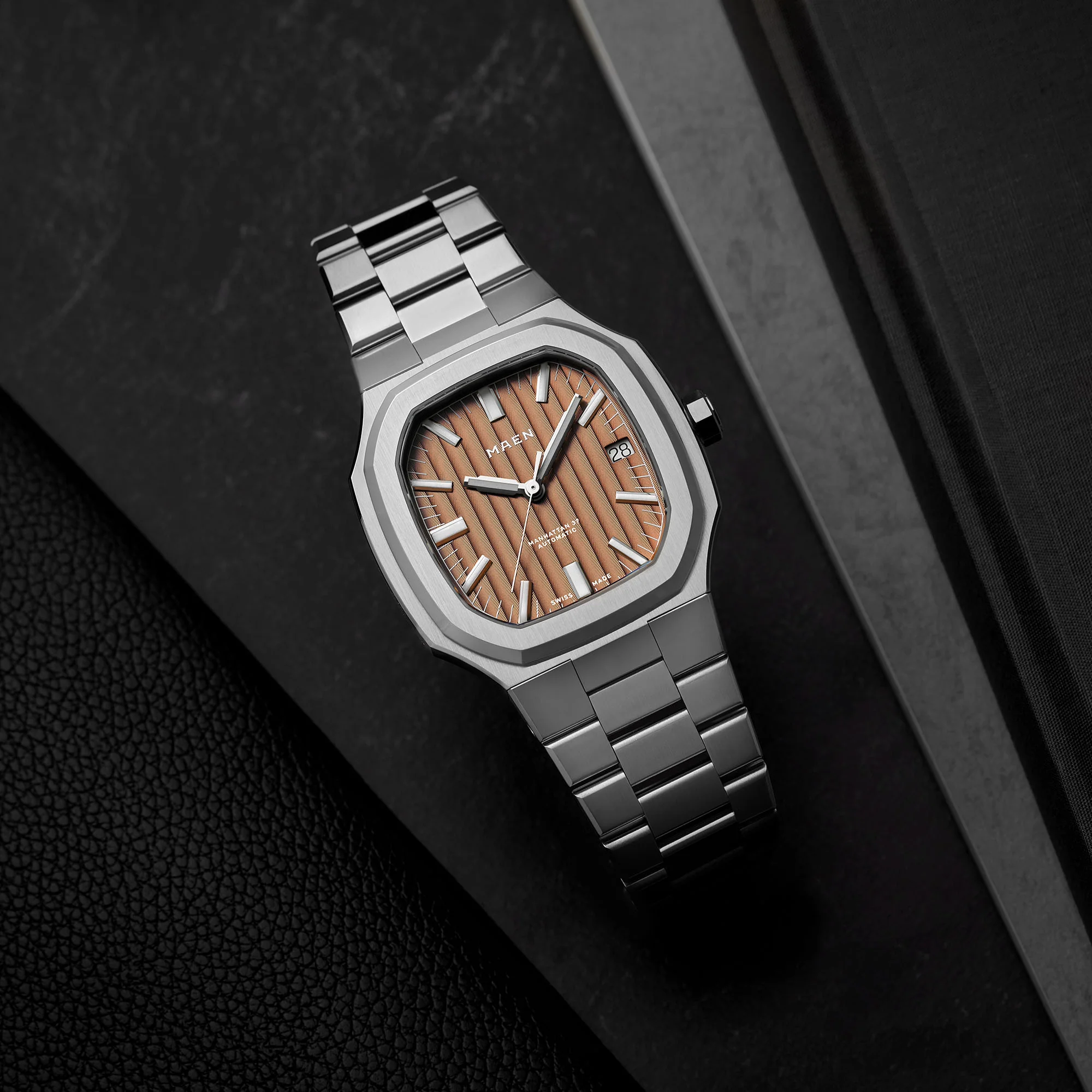 MAEN Manhattan 37 Salmon Dial Date Display Automatic Watch M2.1.3