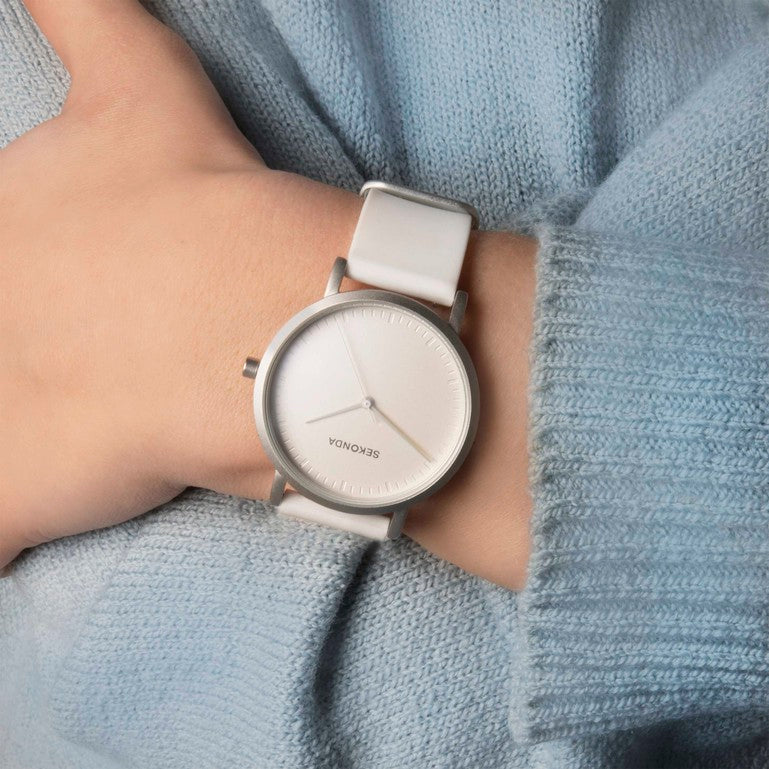 Sekonda Minimal Women's Watch Stylish Durable Fashion Accessory 2022